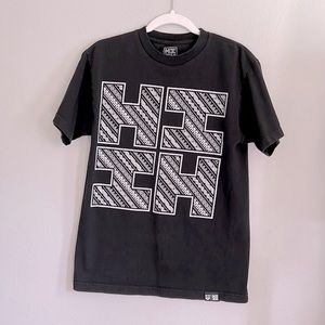 🌺Hawaii’s Finest Graphic Tshirt, Size M, Black